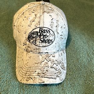 Brand new bass pro hat